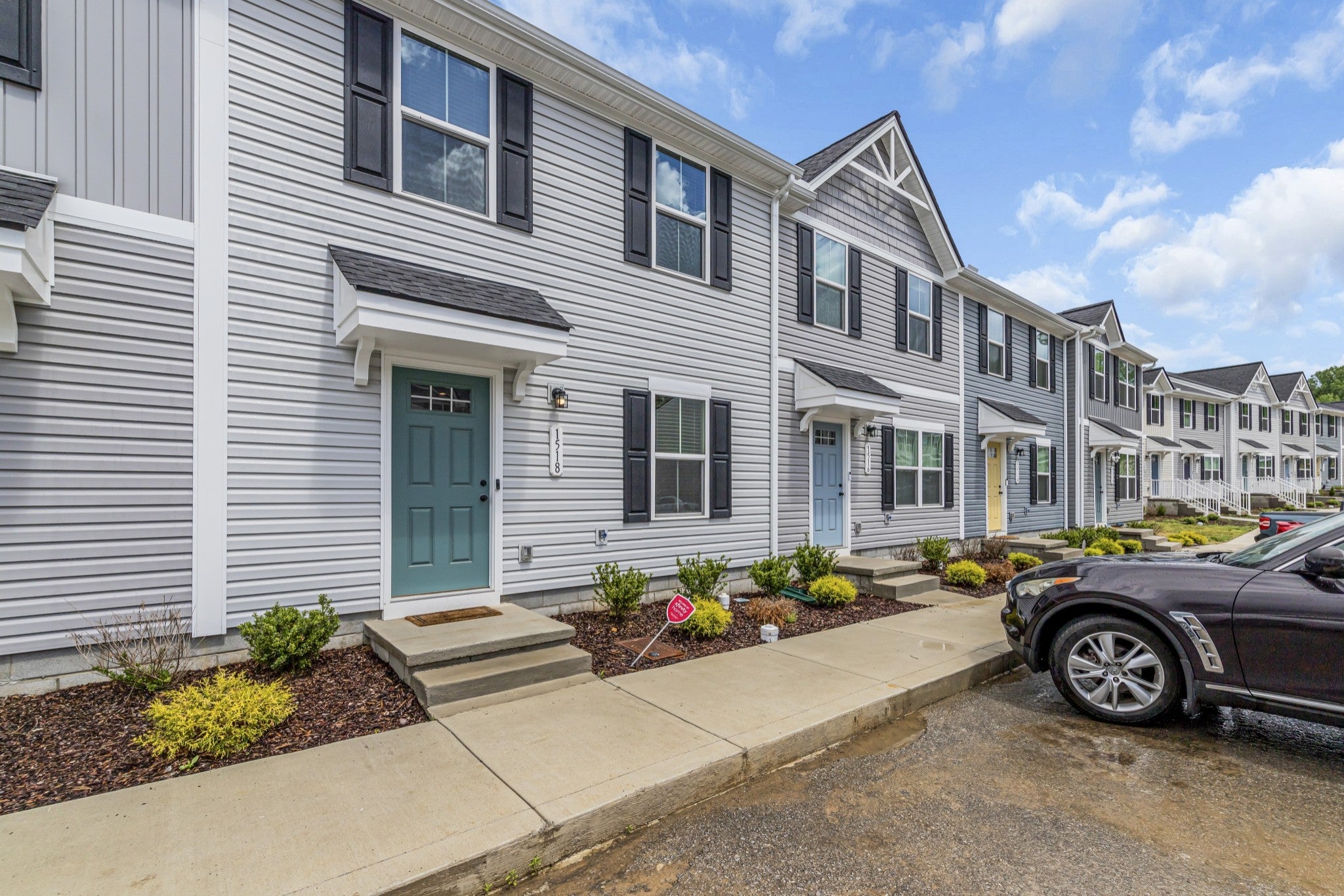 3.0-bed rental at 1518 Smoketree Rd
