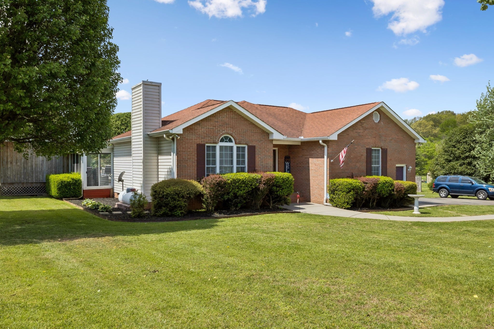 2075 Nikki Dr