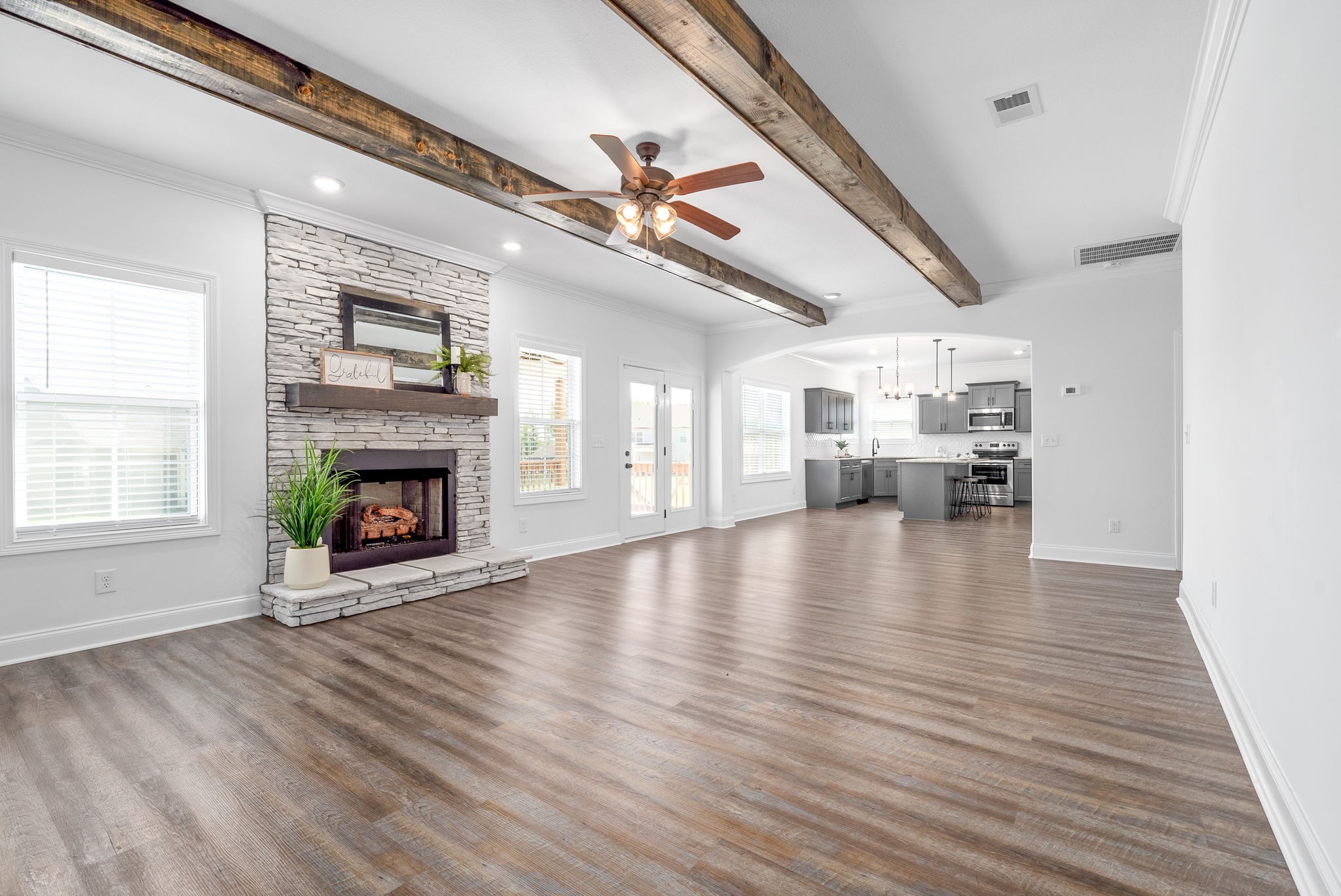 Clarksville, Tennessee 37043, United States, 4 Bedrooms Bedrooms, ,3 BathroomsBathrooms,Residential,Active,14676