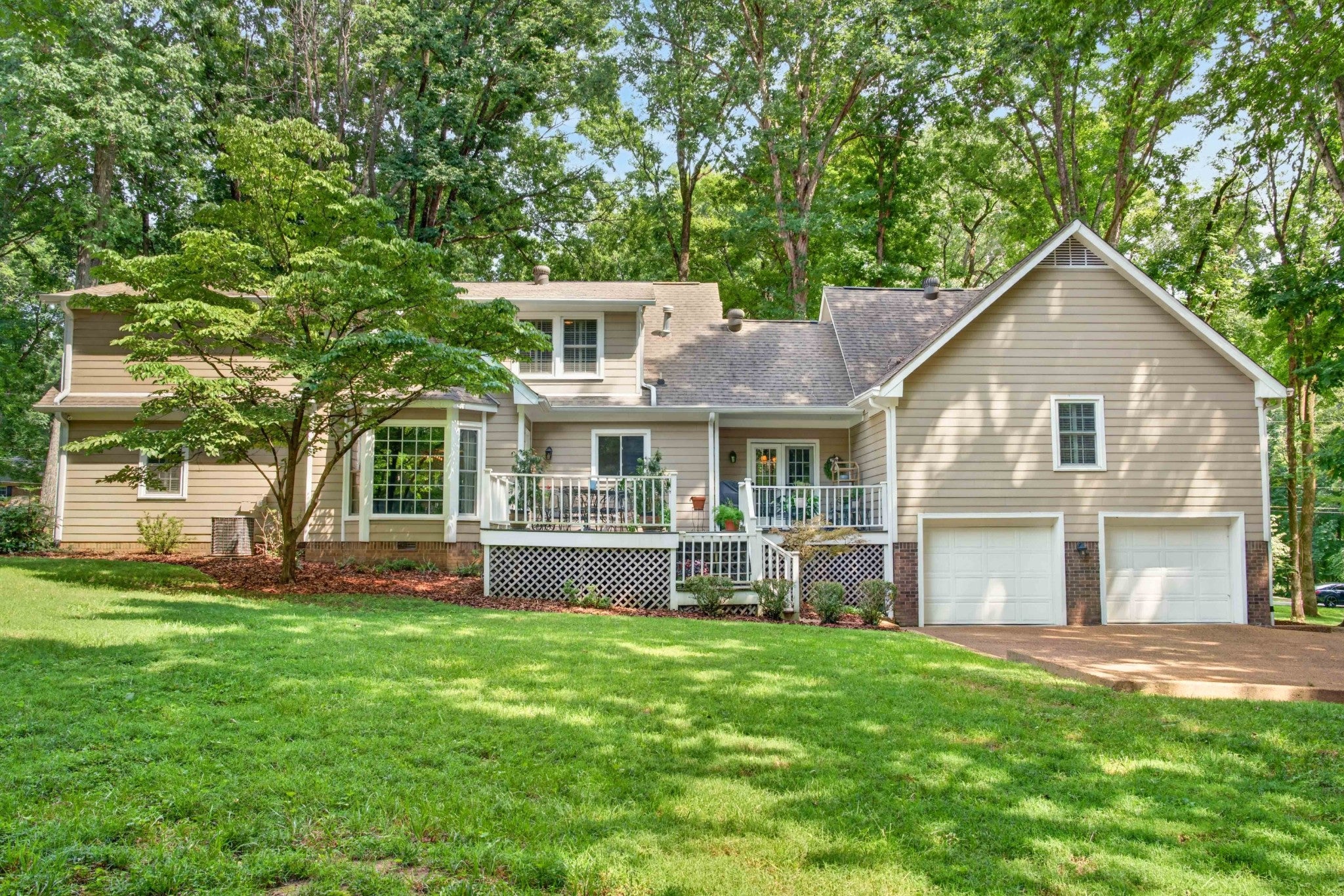 208 Hidden Lake Rd