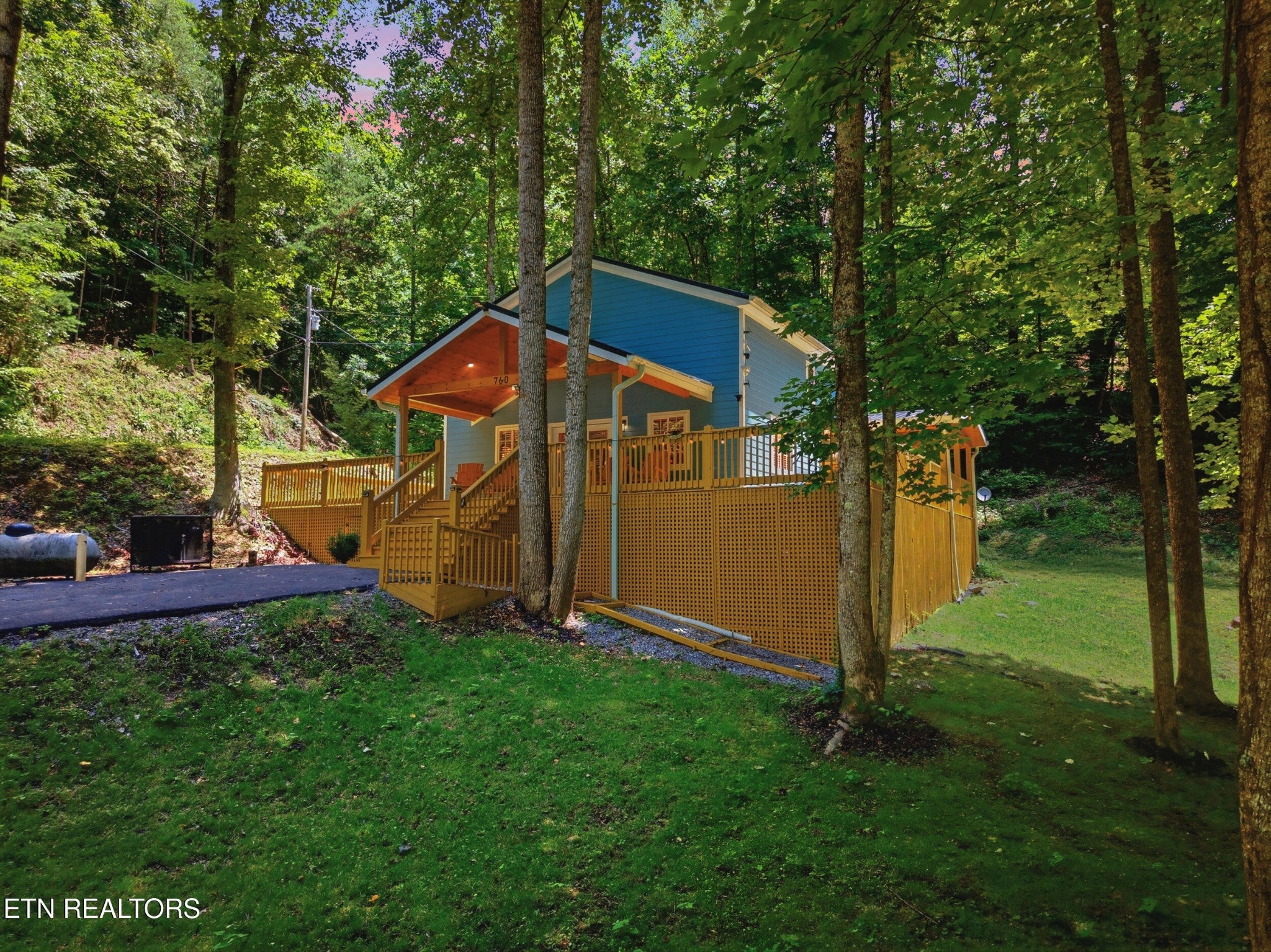 760 Boone Acres Lane