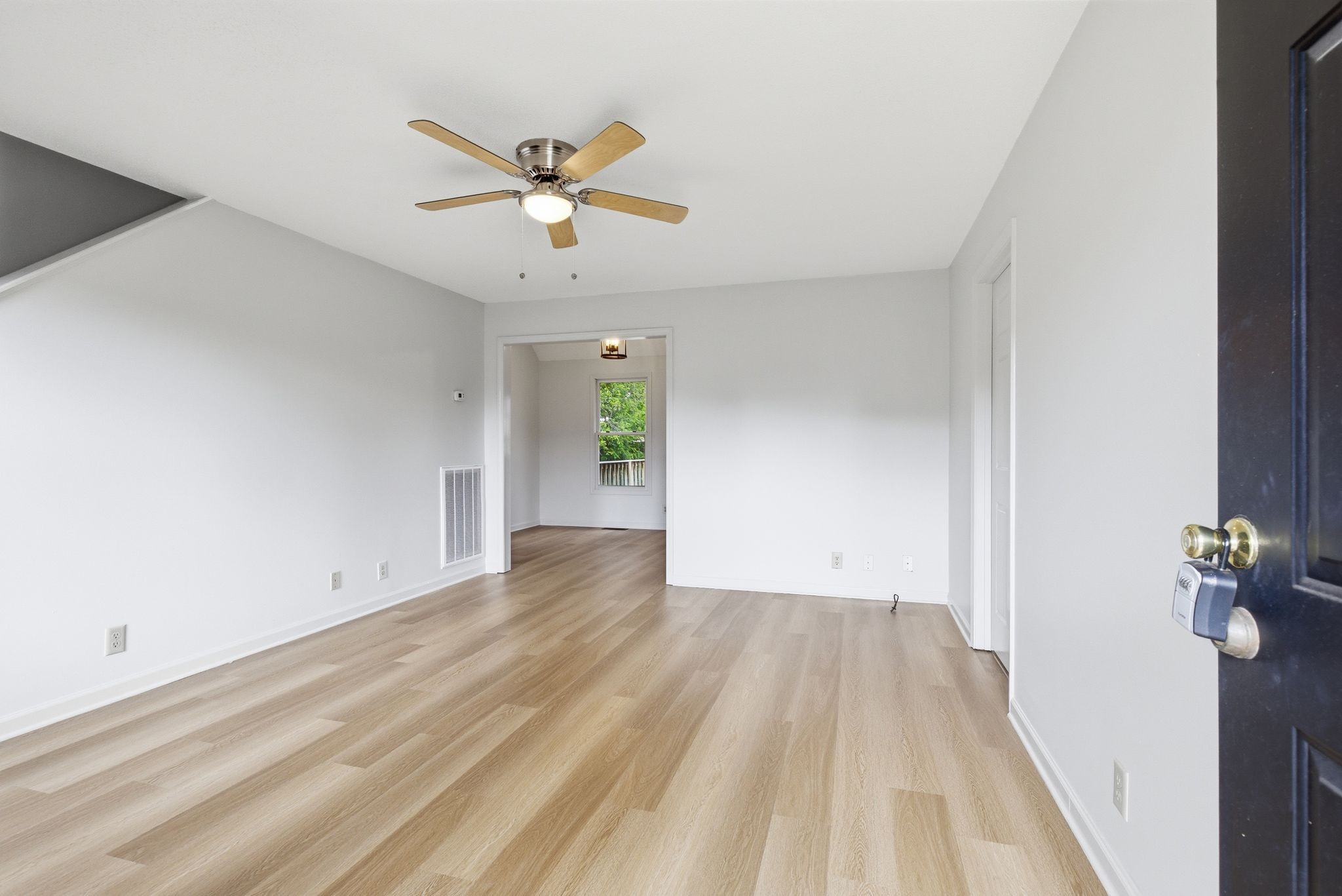 262 Kathleen Ct