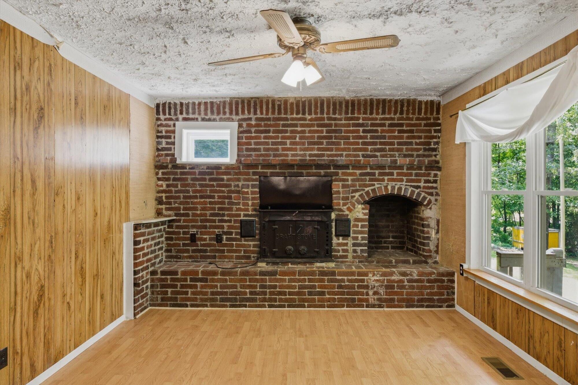 452 County Road 213