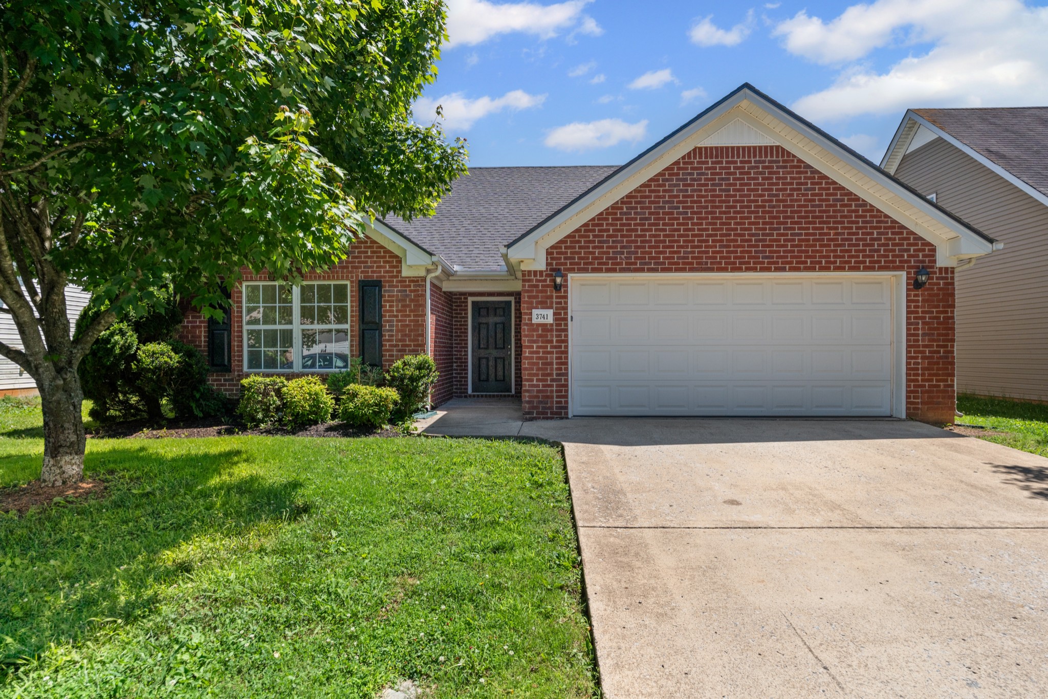 3741 Southbend Dr