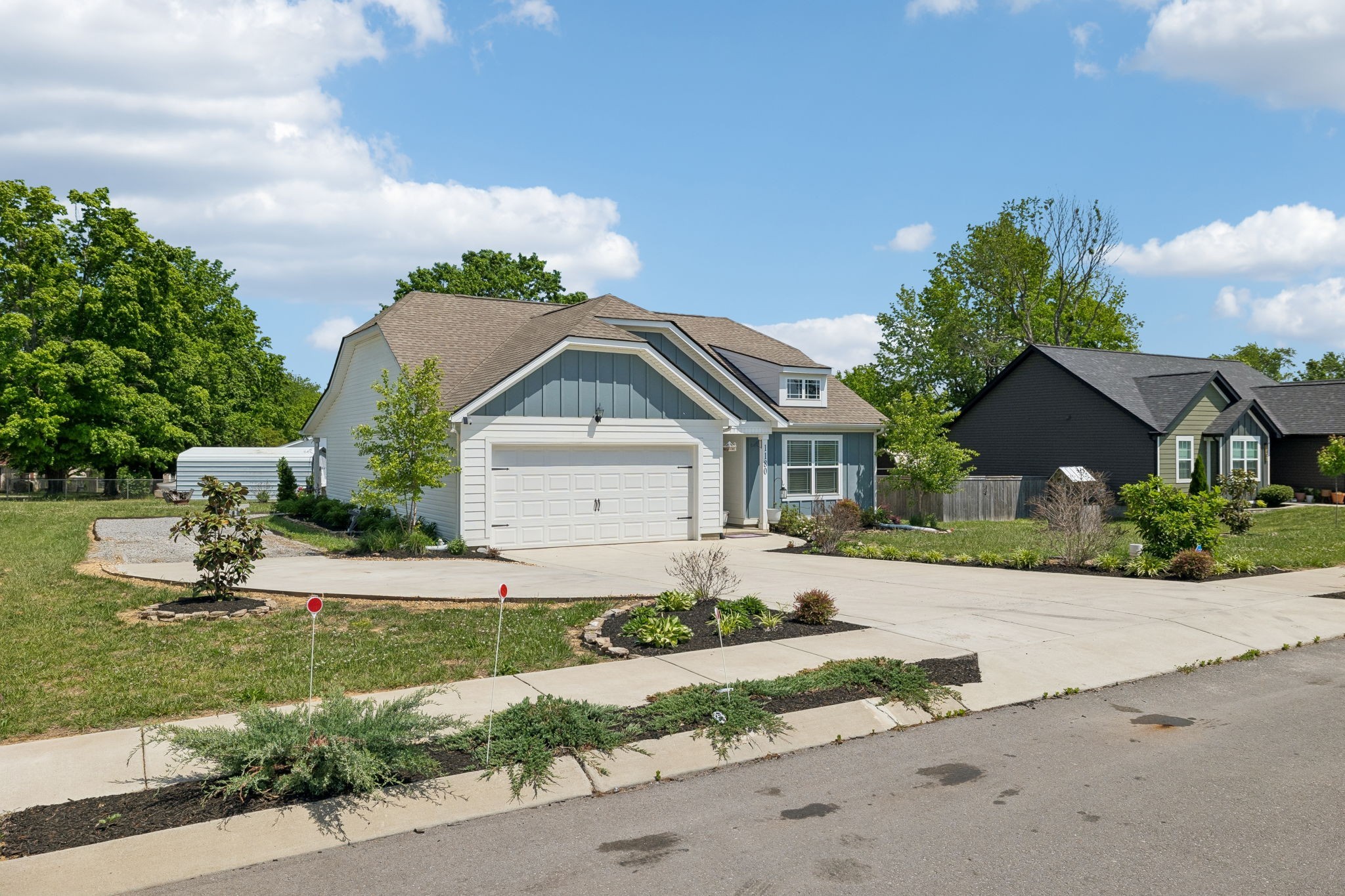 1180 Shaylee Dr