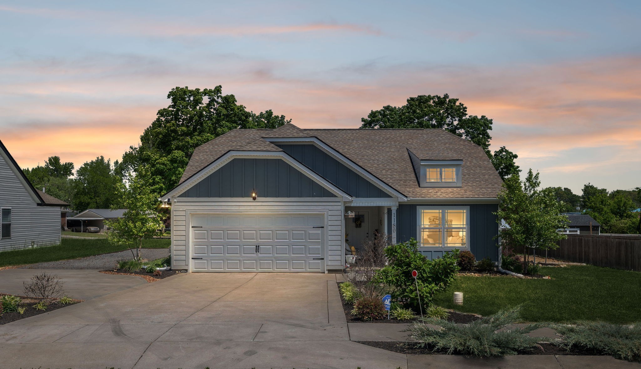 1180 Shaylee Dr