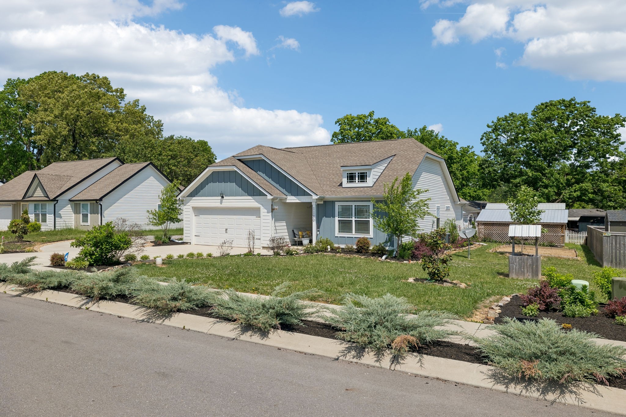 1180 Shaylee Dr