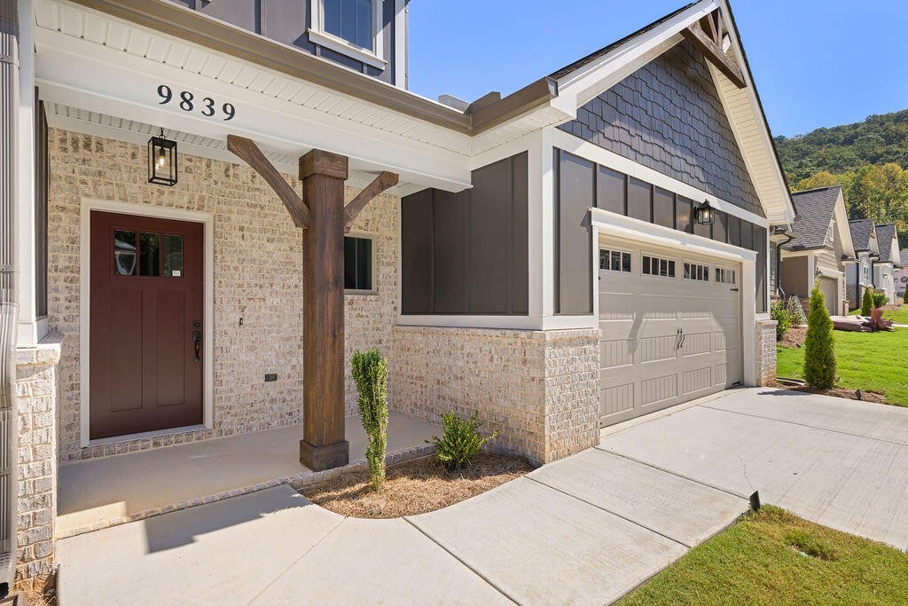 9839 Mayfly Road