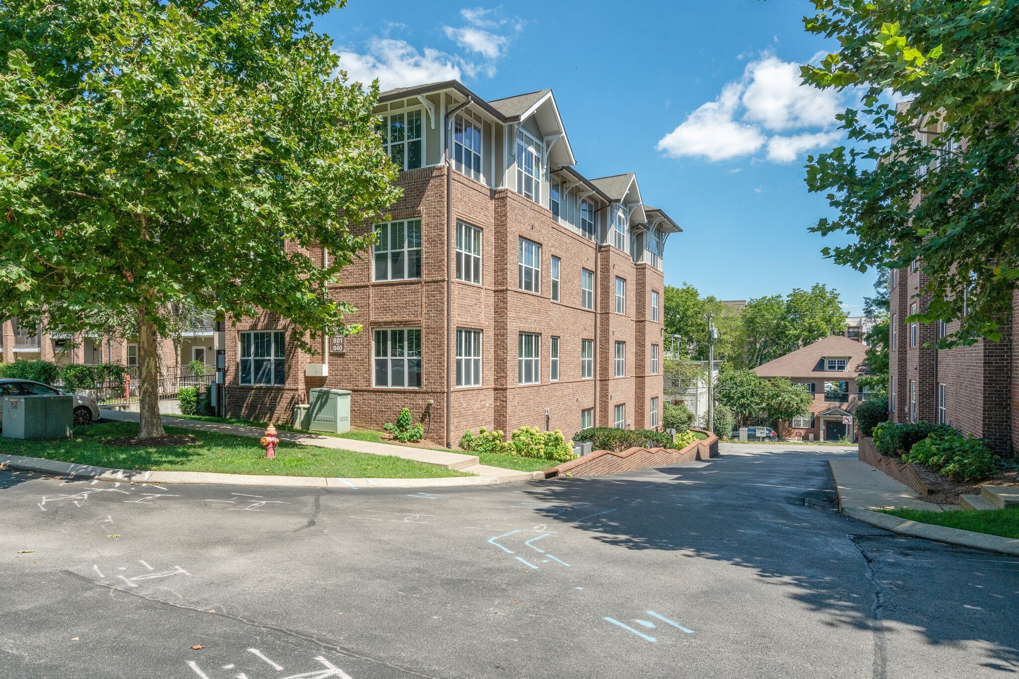 2310 Elliott Ave 826