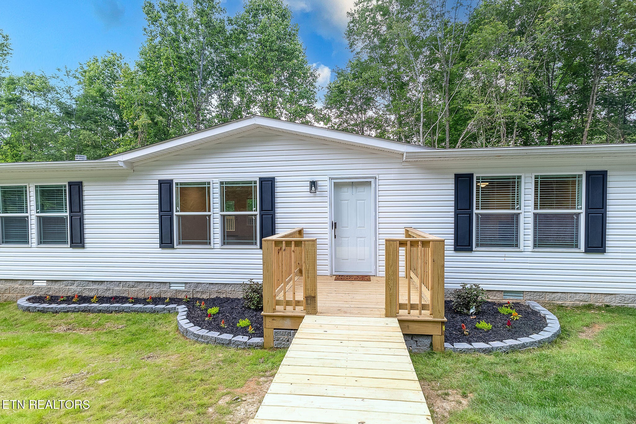 600 Bradshaw Hollow Rd
