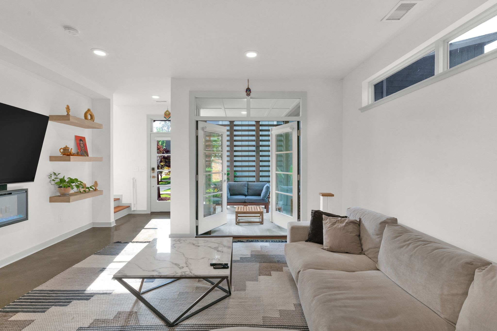2522 Colbert Dr
