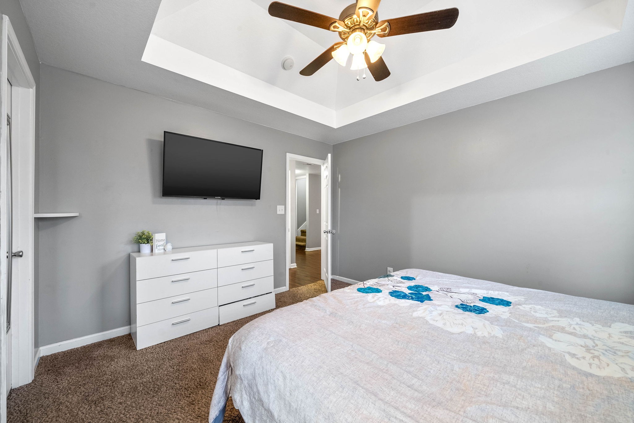 Clarksville, Tennessee 37042, United States, 3 Bedrooms Bedrooms, ,3 BathroomsBathrooms,Residential,Pending,15923