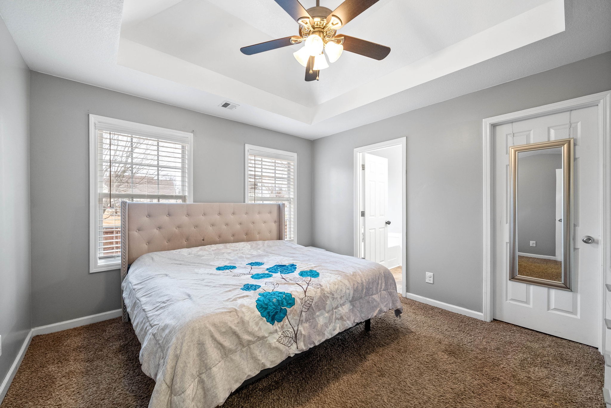 Clarksville, Tennessee 37042, United States, 3 Bedrooms Bedrooms, ,3 BathroomsBathrooms,Residential,Pending,15923