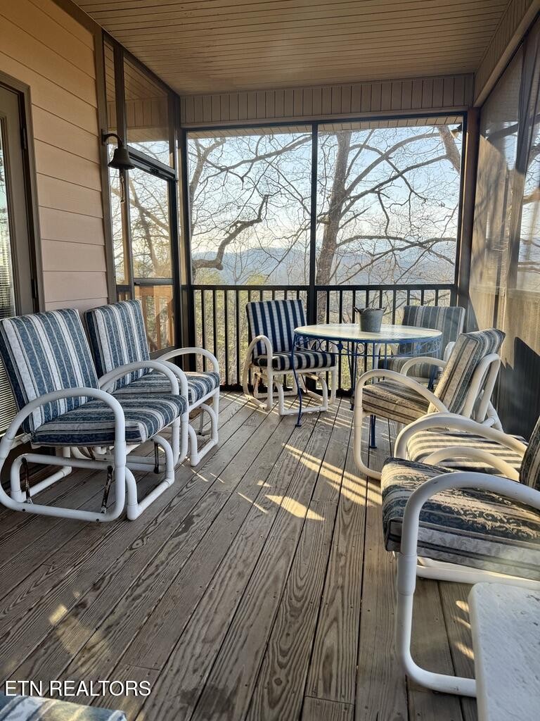 1033 Shell Mountain Rd