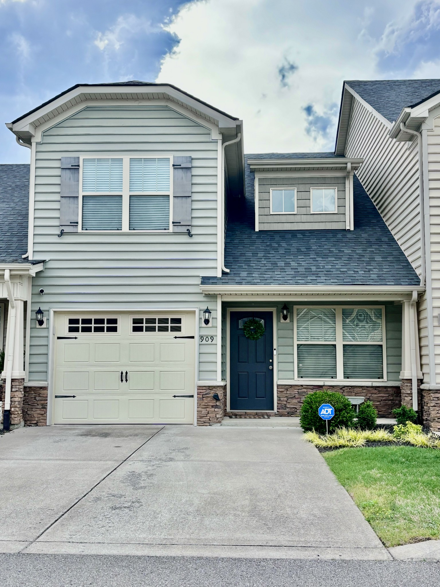 Middle Tennessee Properties 1 909 Granville Dr