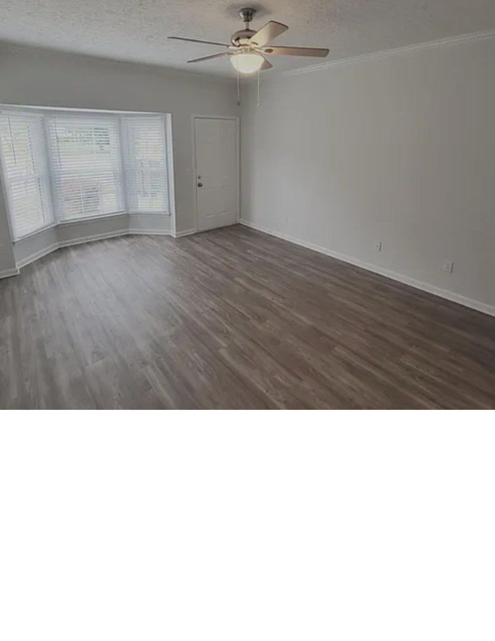 2-bed home for sale in Nashville, TN 37214, 301 Hickory Pl 301 Hickory Pl, Nashville TN 37214 2-bed home, photo 2 of 14