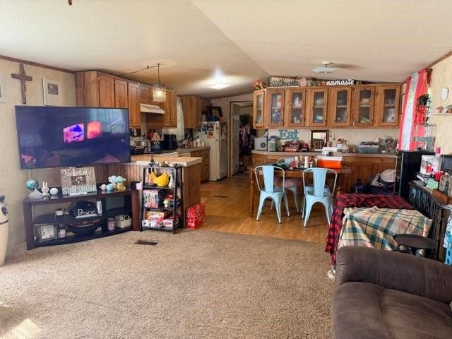 80 HIDEAWAY CV