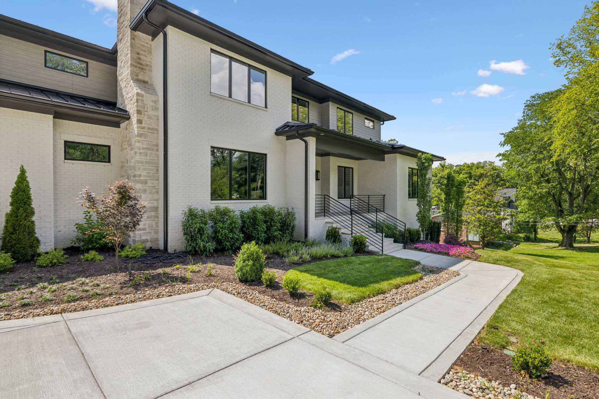 6724 Greeley Dr