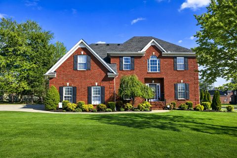 2026 Woodcliff Dr Smyrna TN 37167