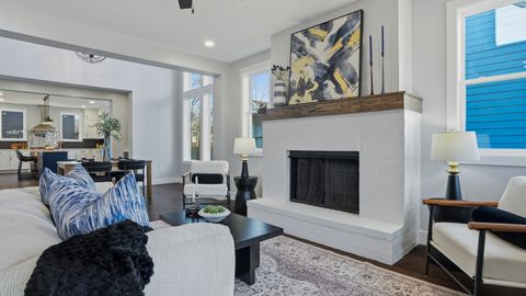 927 11th Ave N Nashville TN 37208