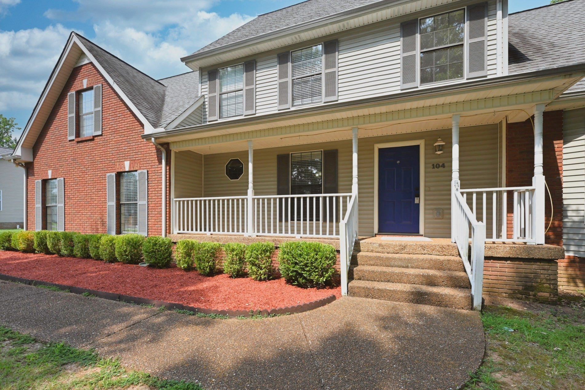 104 Spicer Ct