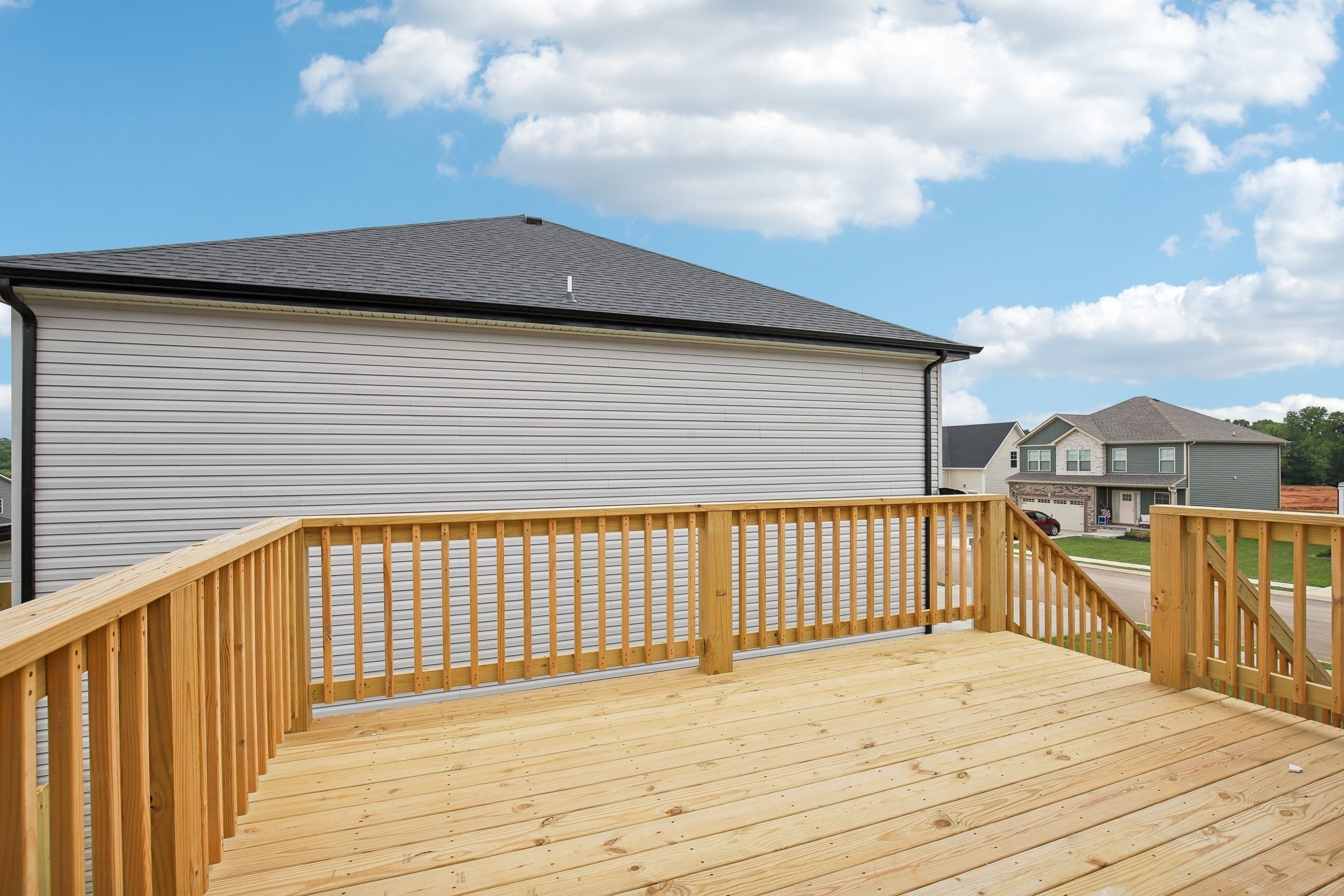 Clarksville, Tennessee 37040, United States, 5 Bedrooms Bedrooms, ,3 BathroomsBathrooms,Residential,Active,210146