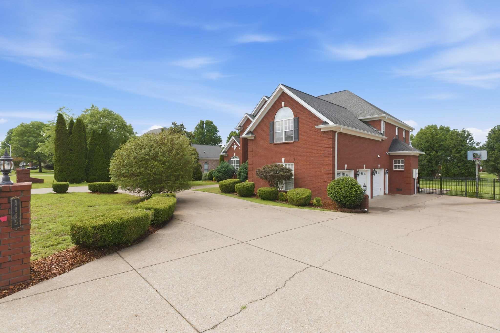 1145 Bayard Ave