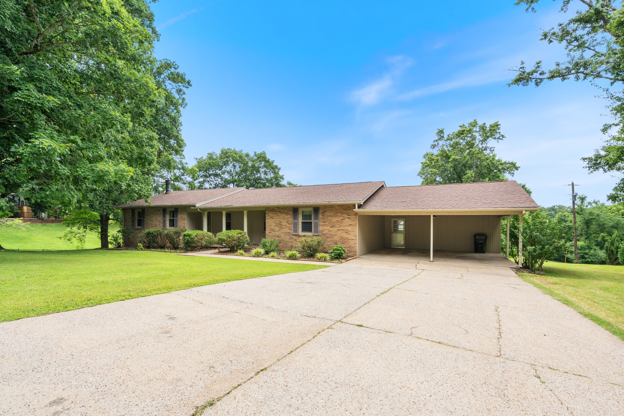 2054 Ridgecrest Cir