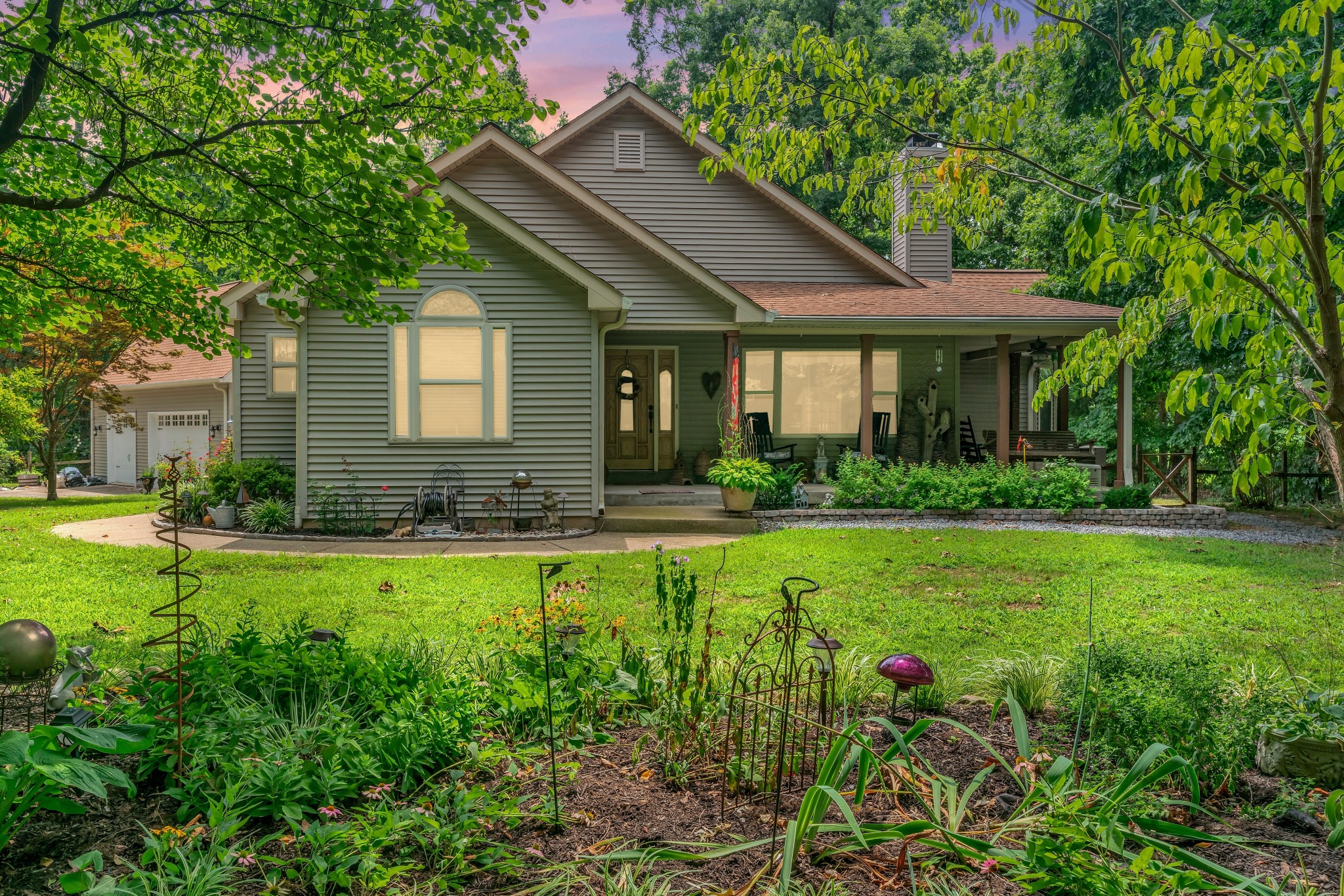 7197 Highland Rd