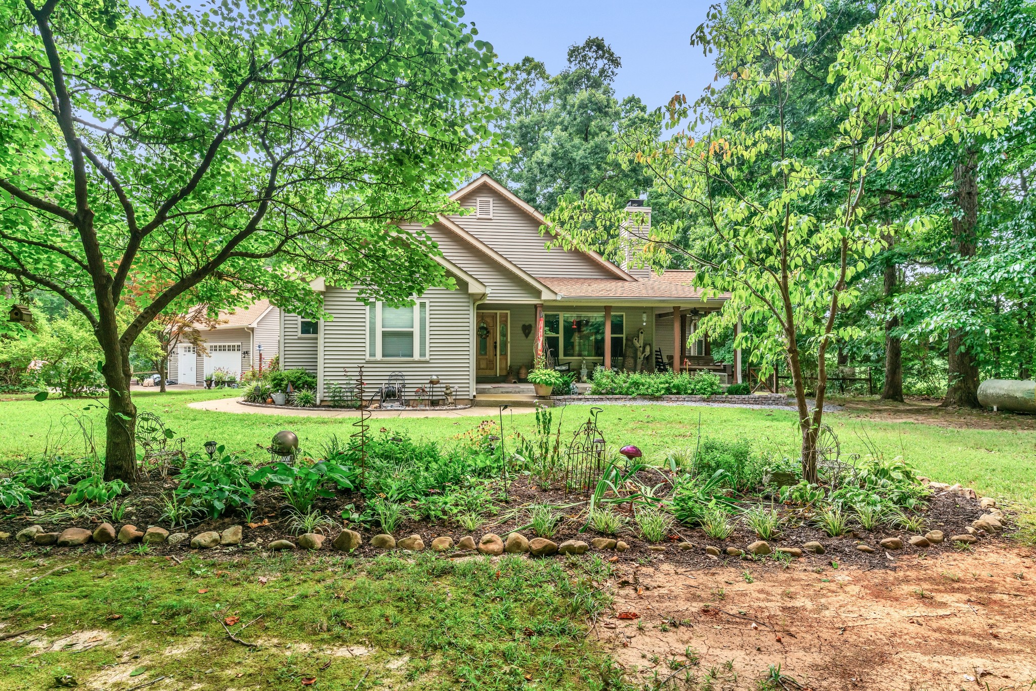 7197 Highland Rd