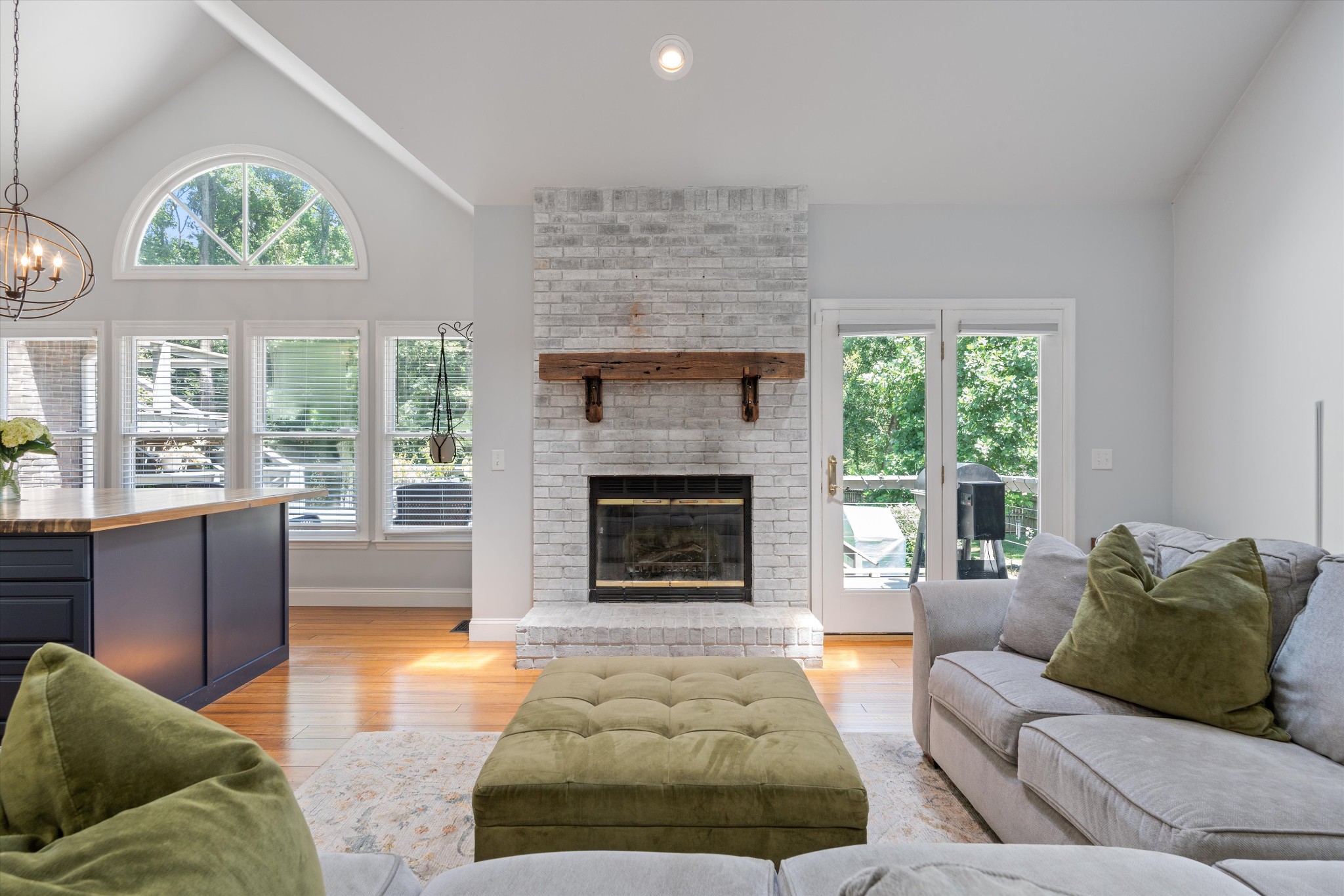 124 Laural Hill Dr