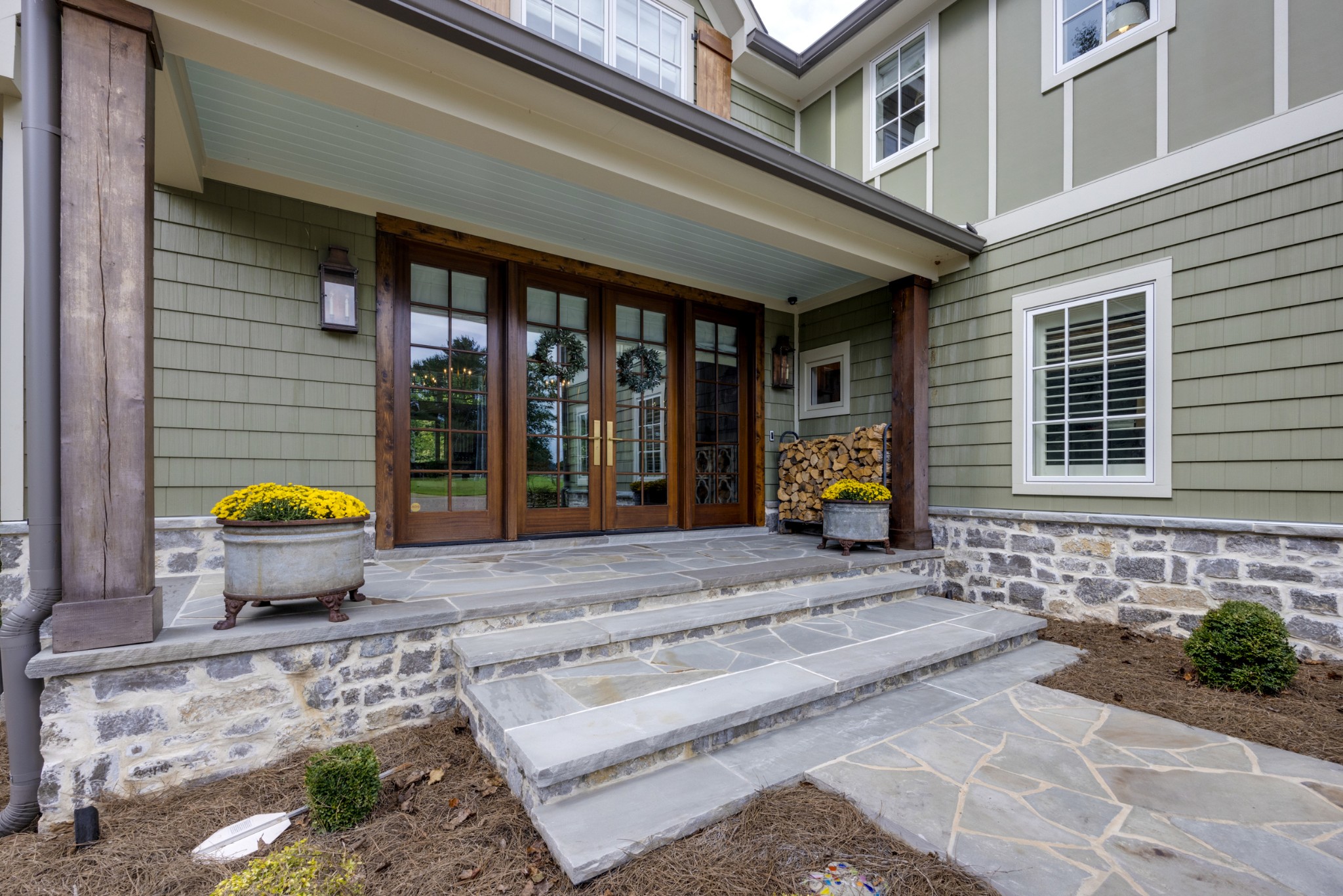 263 Waters Edge Dr