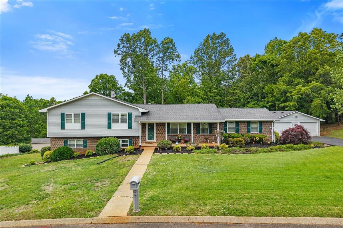 1107 Brentwood Drive