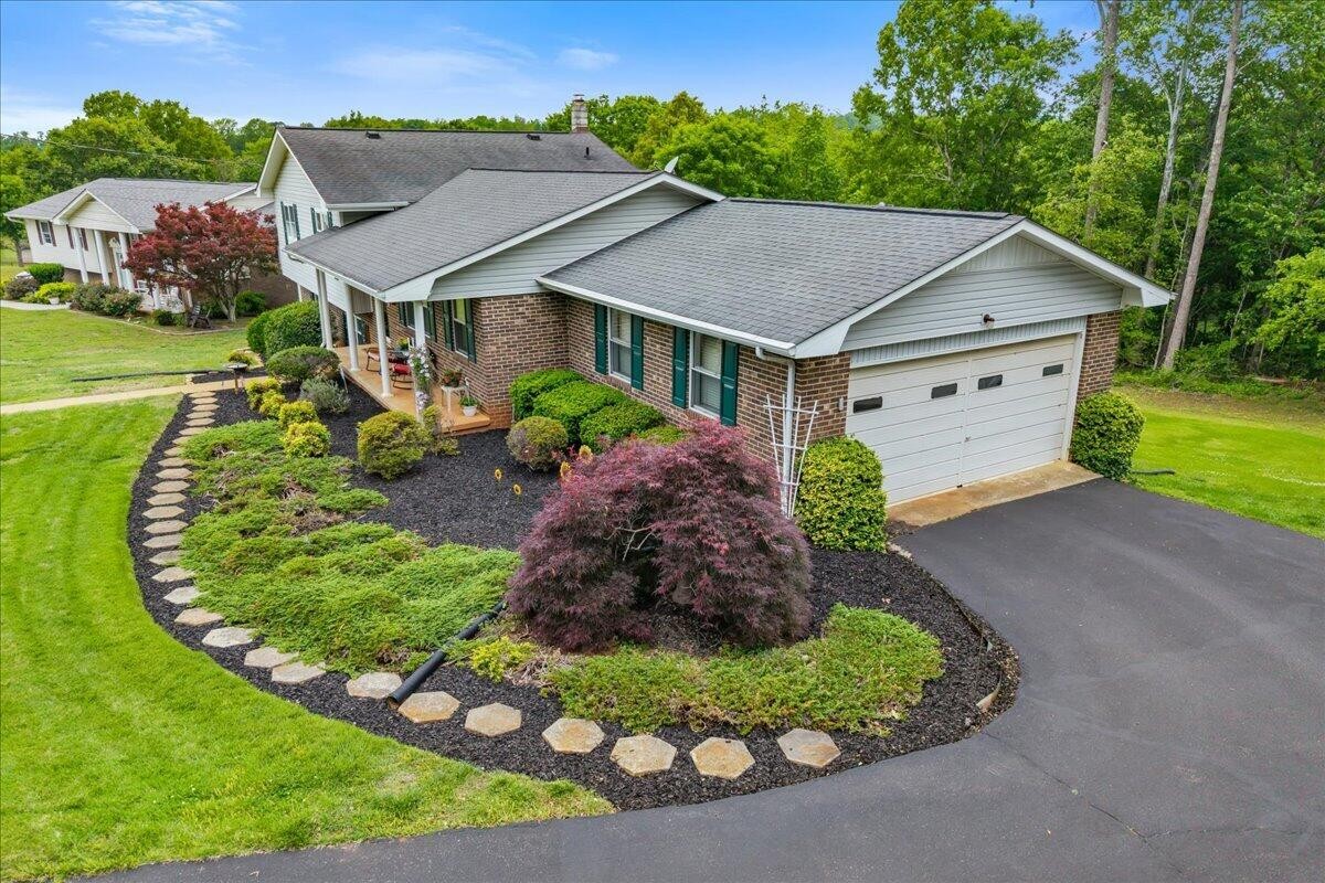 1107 Brentwood Drive