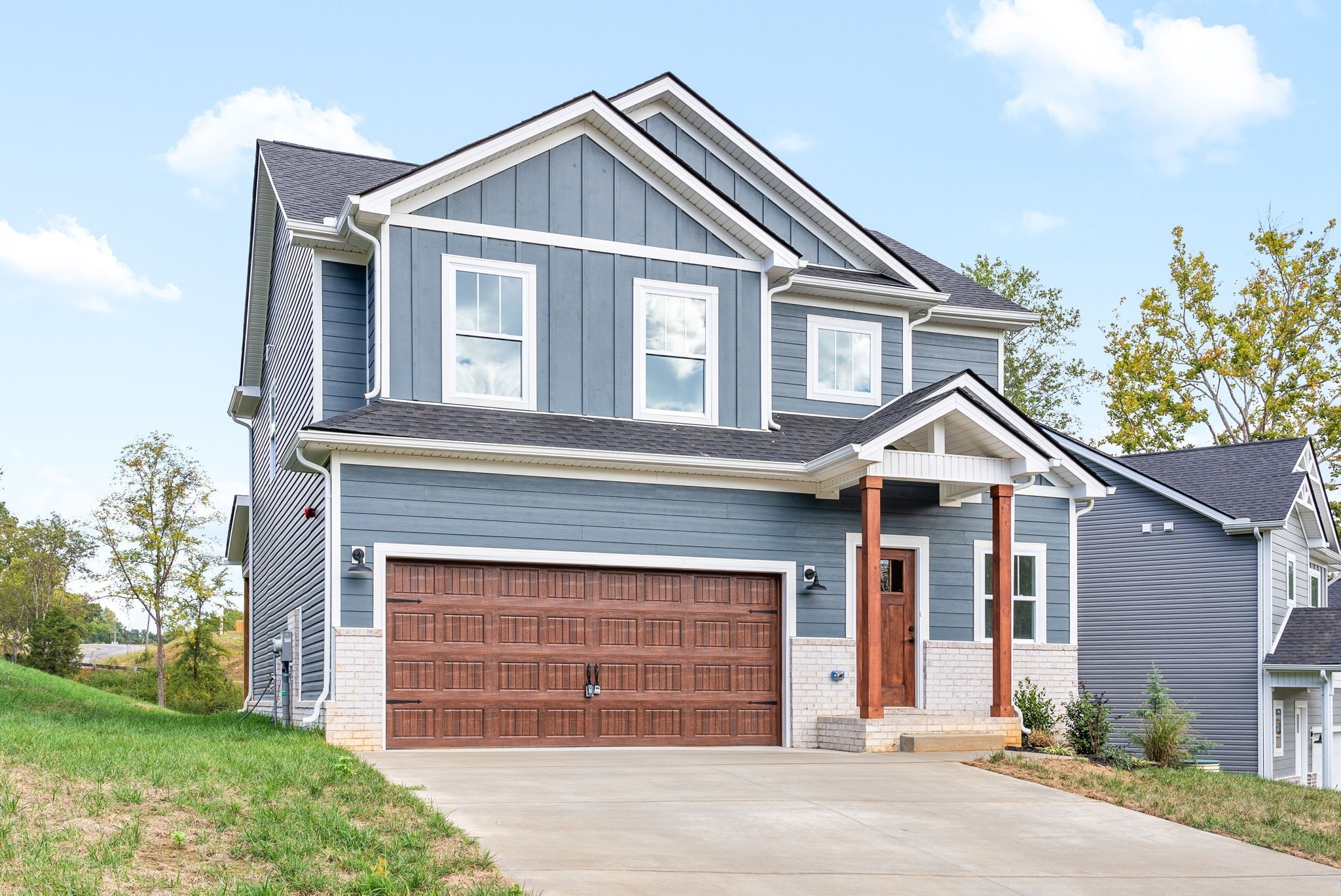 1048 Fox Dr