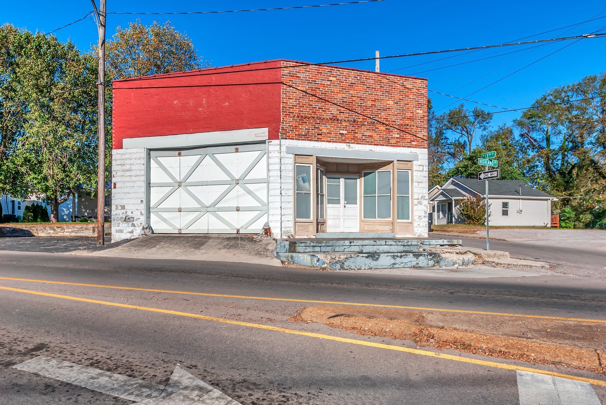 209 W 13th St