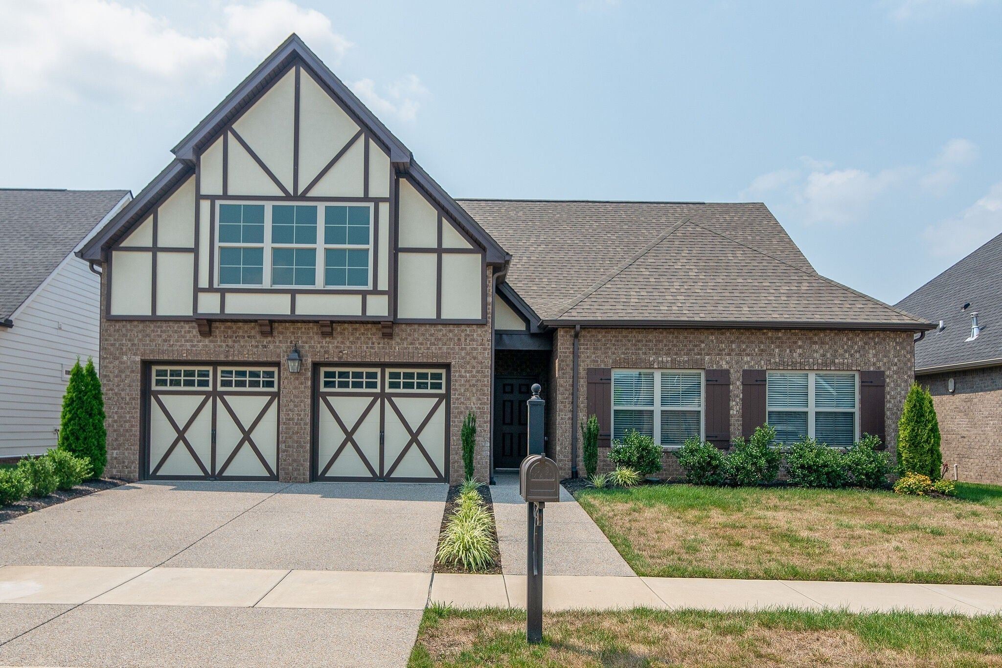 730 Canter Ln