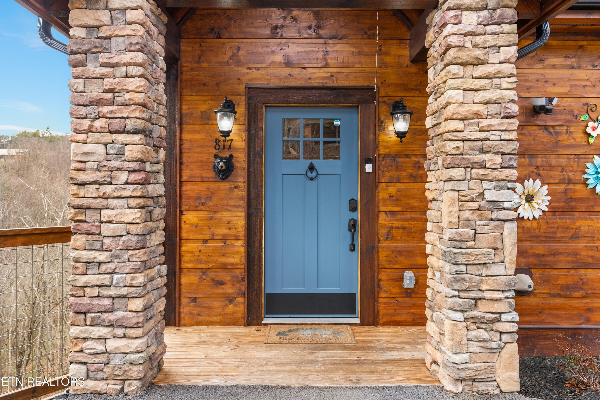 817 Pine Top Lane