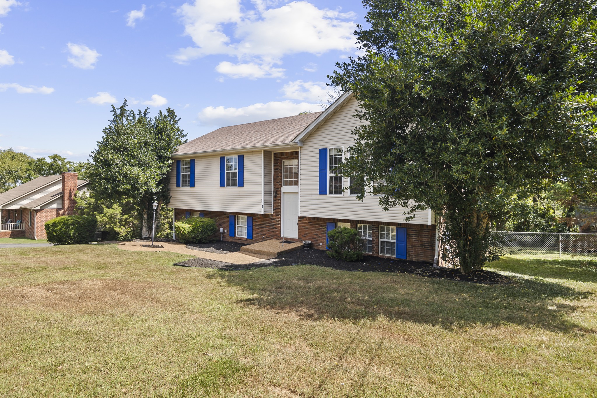 210 Winding Way