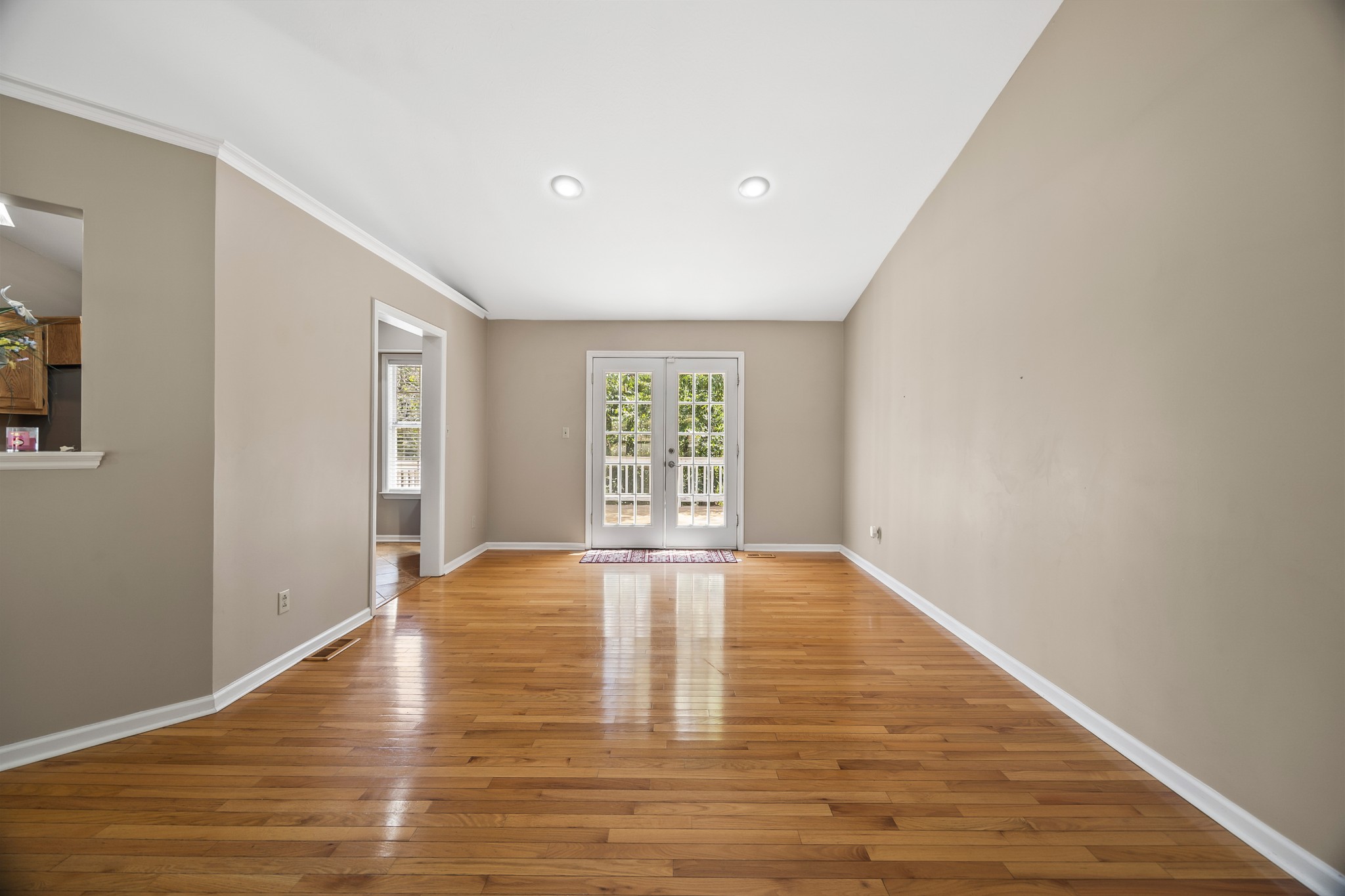 210 Winding Way