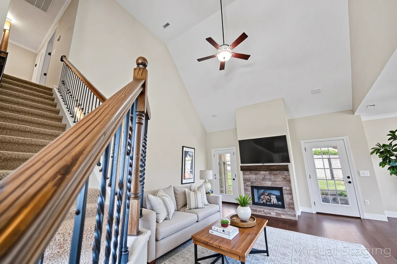 3283 Mecklenburg Dr