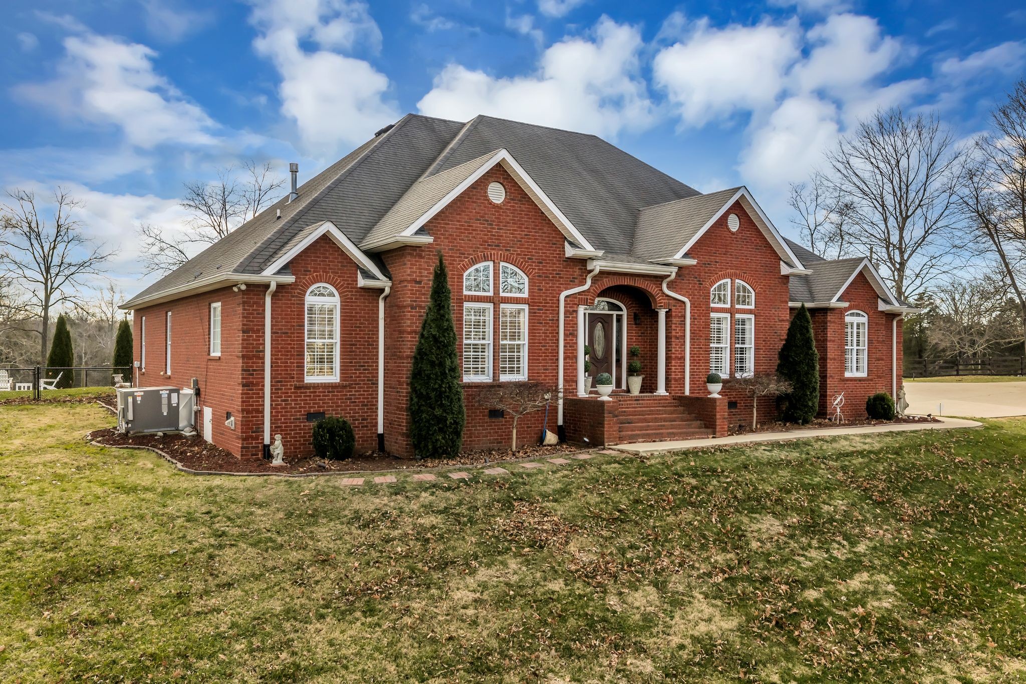 1270 Meeks Cemetery Rd