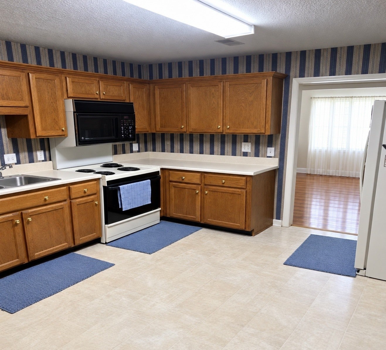 220 Rollingwood Ct
