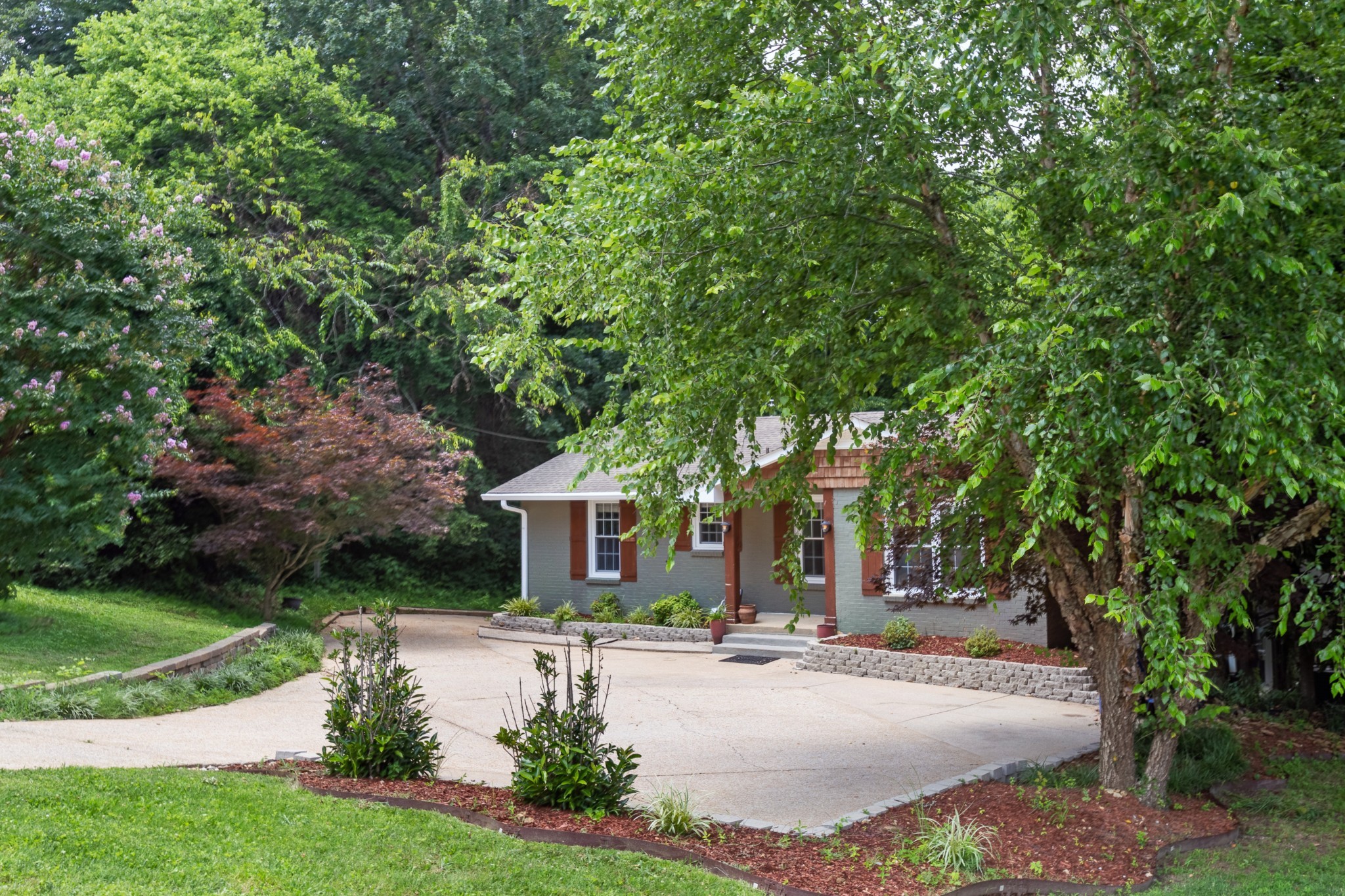 407 Rosehill Dr