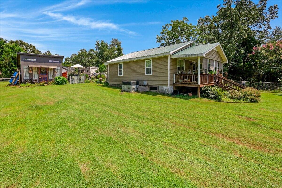 1015 Long Island Road