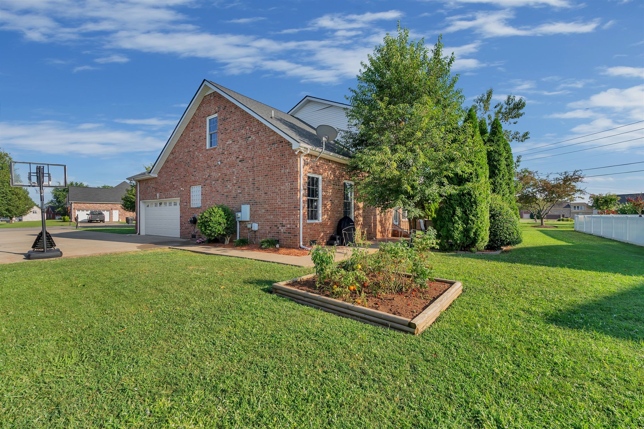 Murfreesboro, Tennessee 37129, United States, 4 Bedrooms Bedrooms, ,3 BathroomsBathrooms,Residential,Active,173073