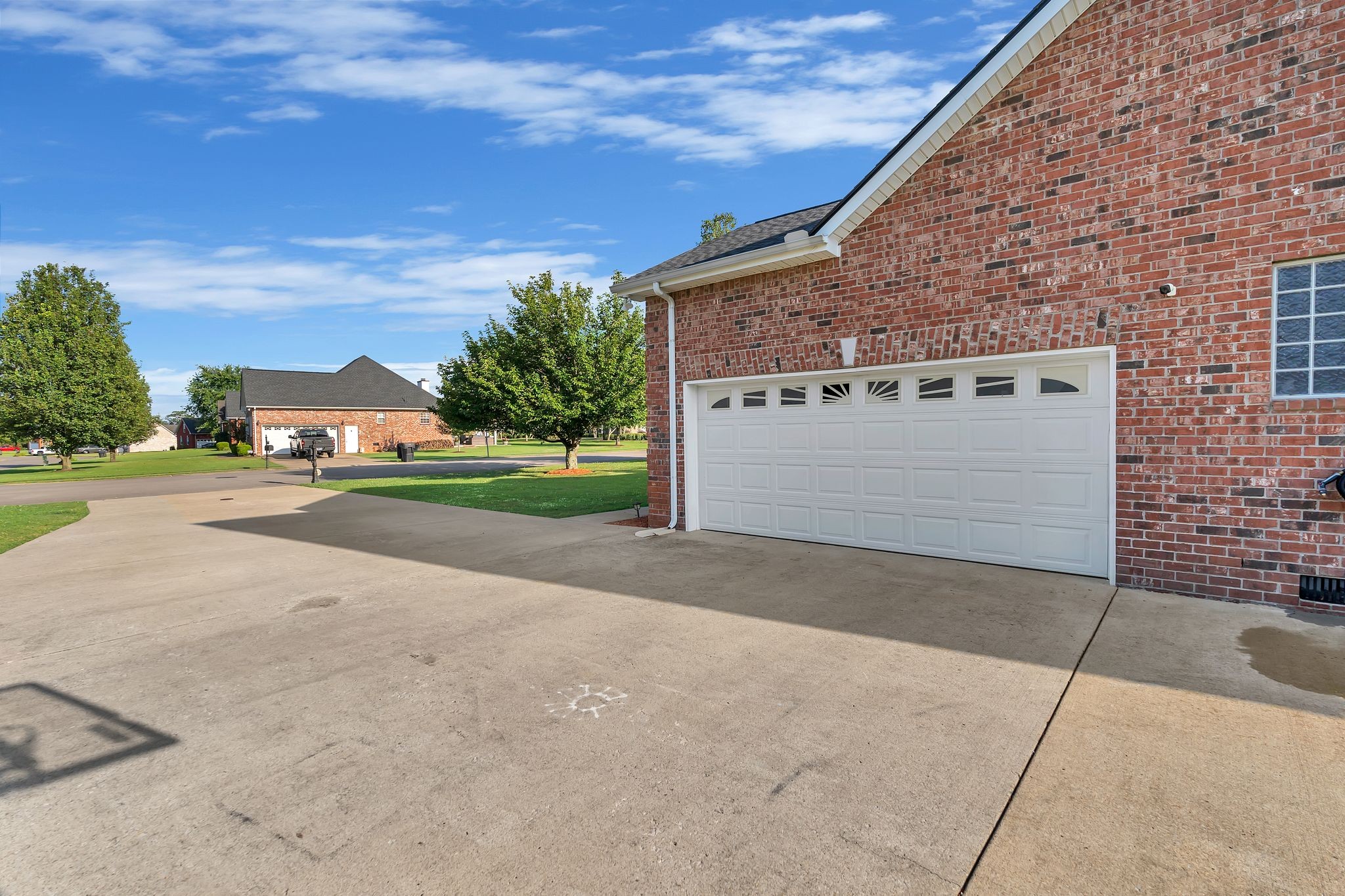 Murfreesboro, Tennessee 37129, United States, 4 Bedrooms Bedrooms, ,3 BathroomsBathrooms,Residential,Active,173073