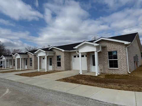 741 Kings Ln Tullahoma TN 37388