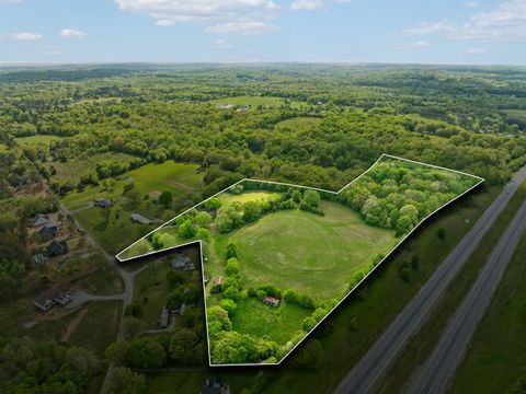 10924 Rials Branch Rd Bon Aqua TN 37025