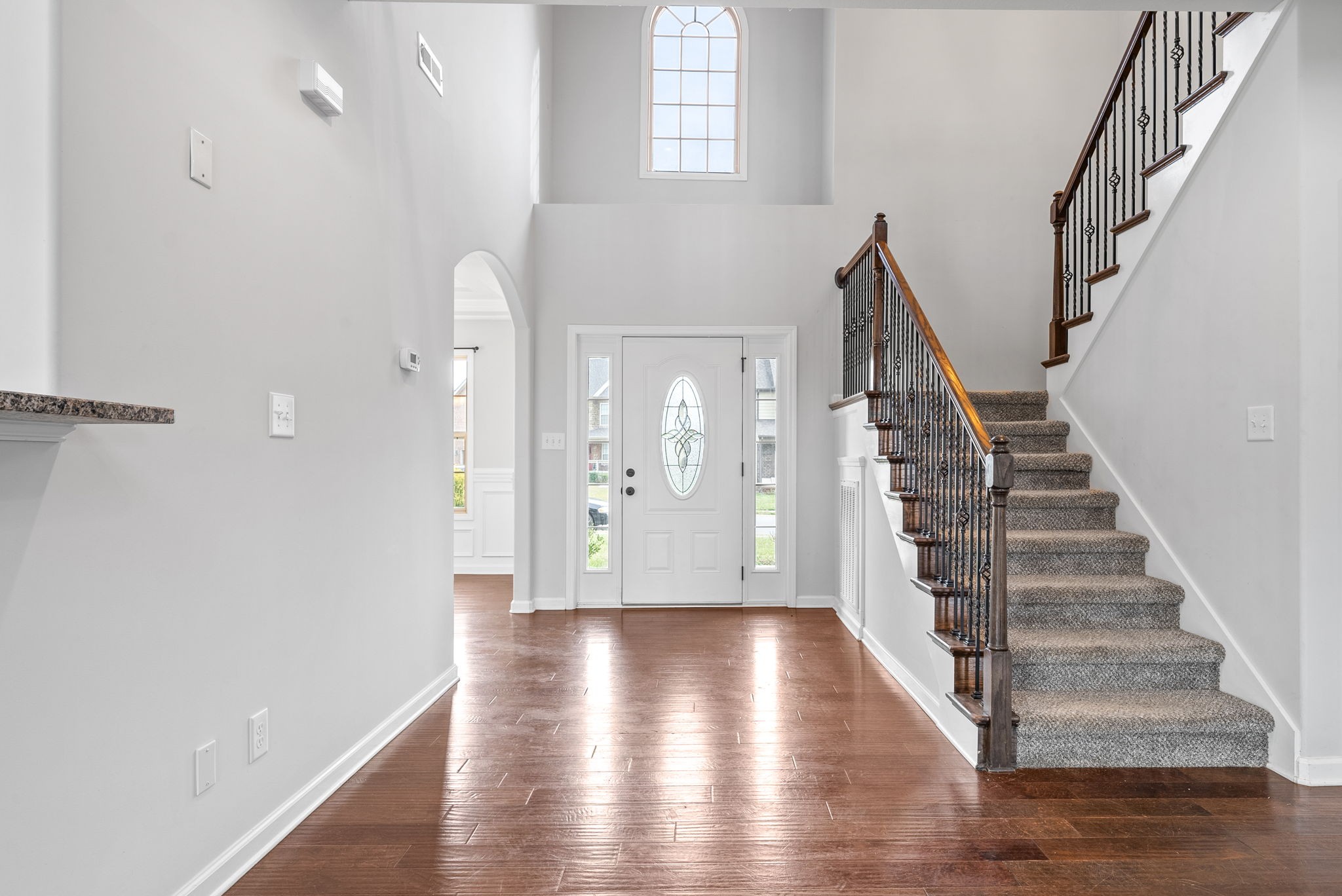 Clarksville, Tennessee 37040, United States, 4 Bedrooms Bedrooms, ,3 BathroomsBathrooms,Residential,Active,90745